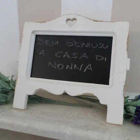 Apartamento A Casa Di Nonna Quartu SantʼElena Exterior foto
